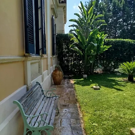Maison Premiere * Lecce